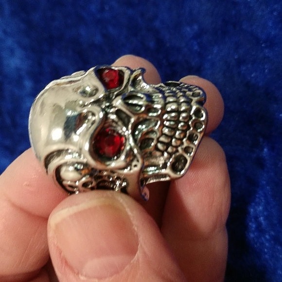 Skeleton Skull Statement Ring Stainless Steel Red Eyes Gothic Bikers Streetwear - Picture 7 of 8